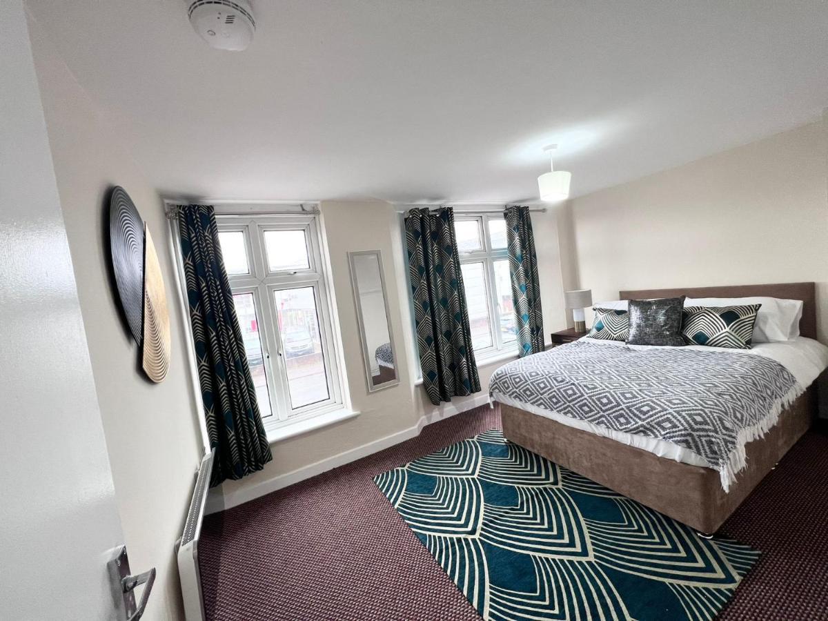 Taunton Inn Kültér fotó
